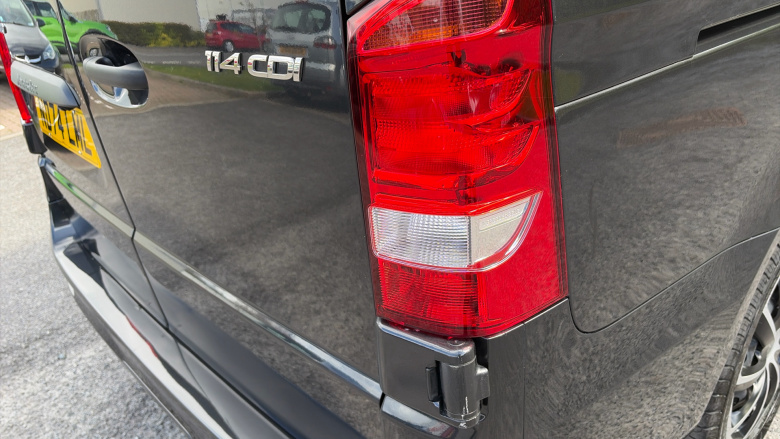 Mercedes-Benz Vito L2 Diesel Rwd 114CDI Pro Van